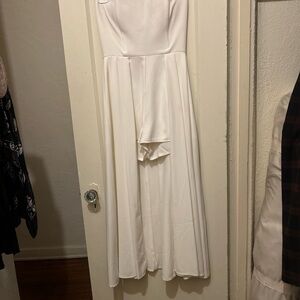 Chic Strapless White Dress